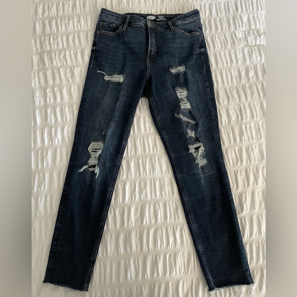 Old Navy Rockstar, super skinny, high rise jeans. Size 10